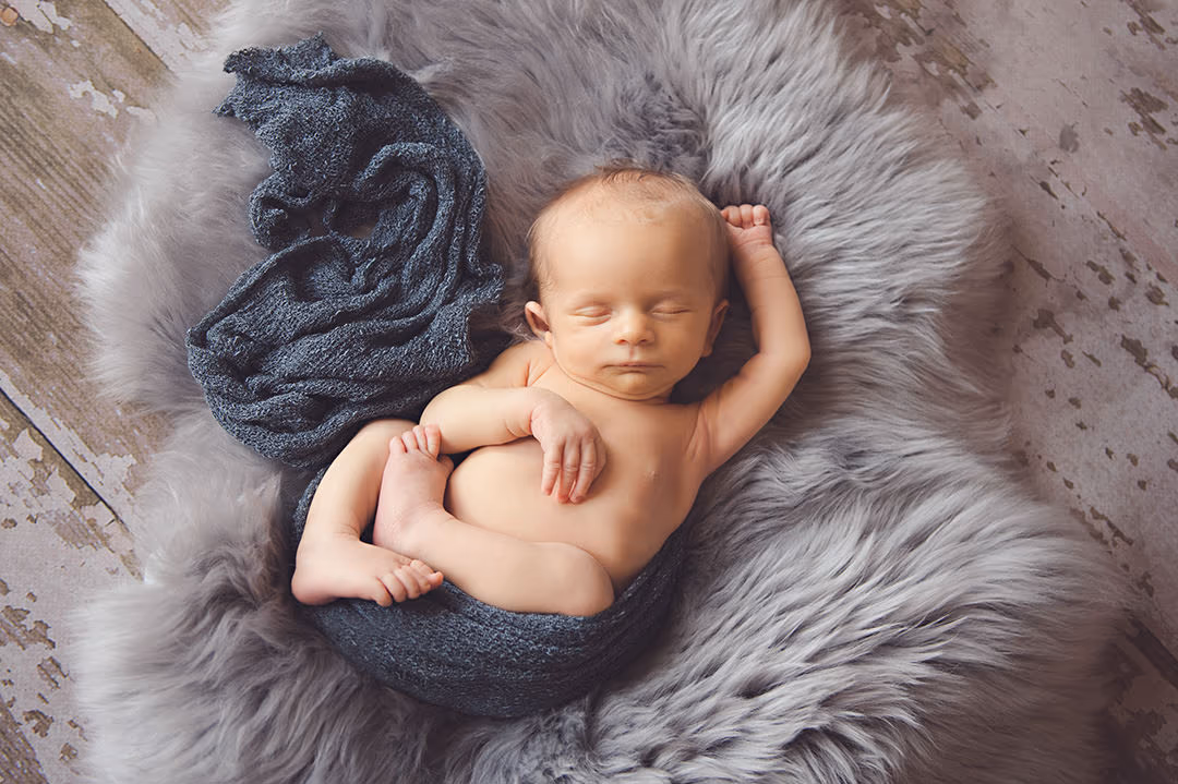 Newborn portrait session by Alicia Cervenka Photography in the Bay Area